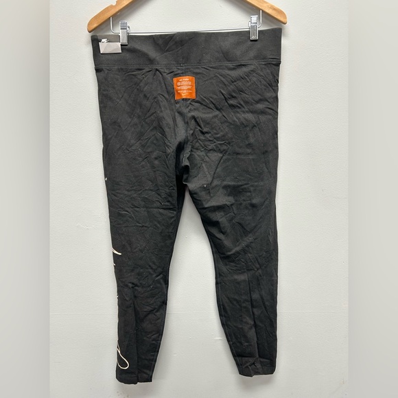 Nike Women's Mid-Rise 7/8 Leggings - Picture 4 of 6